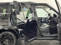 USED 2015 15 LAND ROVER DISCOVERY 3.0 SDV6 HSE 5d 255 BHP Striking Santorini Black, Extended Premium Leather Pack,Heated Steering Wheel, Triple Glass Sunroof, Roof Rails, Lower Console Cooler Box,