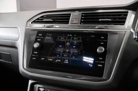 USED 2017 67 VOLKSWAGEN TIGUAN 2.0 R LINE TDI BMT 4MOTION DSG 5d 148 BHP + NATIONWIDE HOME DELIVERY +