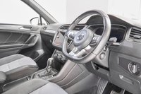 USED 2017 67 VOLKSWAGEN TIGUAN 2.0 R LINE TDI BMT 4MOTION DSG 5d 148 BHP + NATIONWIDE HOME DELIVERY +