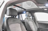 USED 2017 67 VOLKSWAGEN TIGUAN 2.0 R LINE TDI BMT 4MOTION DSG 5d 148 BHP + NATIONWIDE HOME DELIVERY +