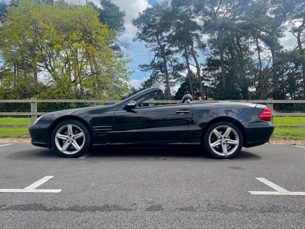USED 2003 51 MERCEDES-BENZ SL 500 5.0 V8 306 BHP // 2d convertible // px swap 