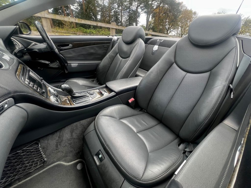 USED 2003 51 MERCEDES-BENZ SL 500 5.0 V8 306 BHP // 2d convertible // px swap 