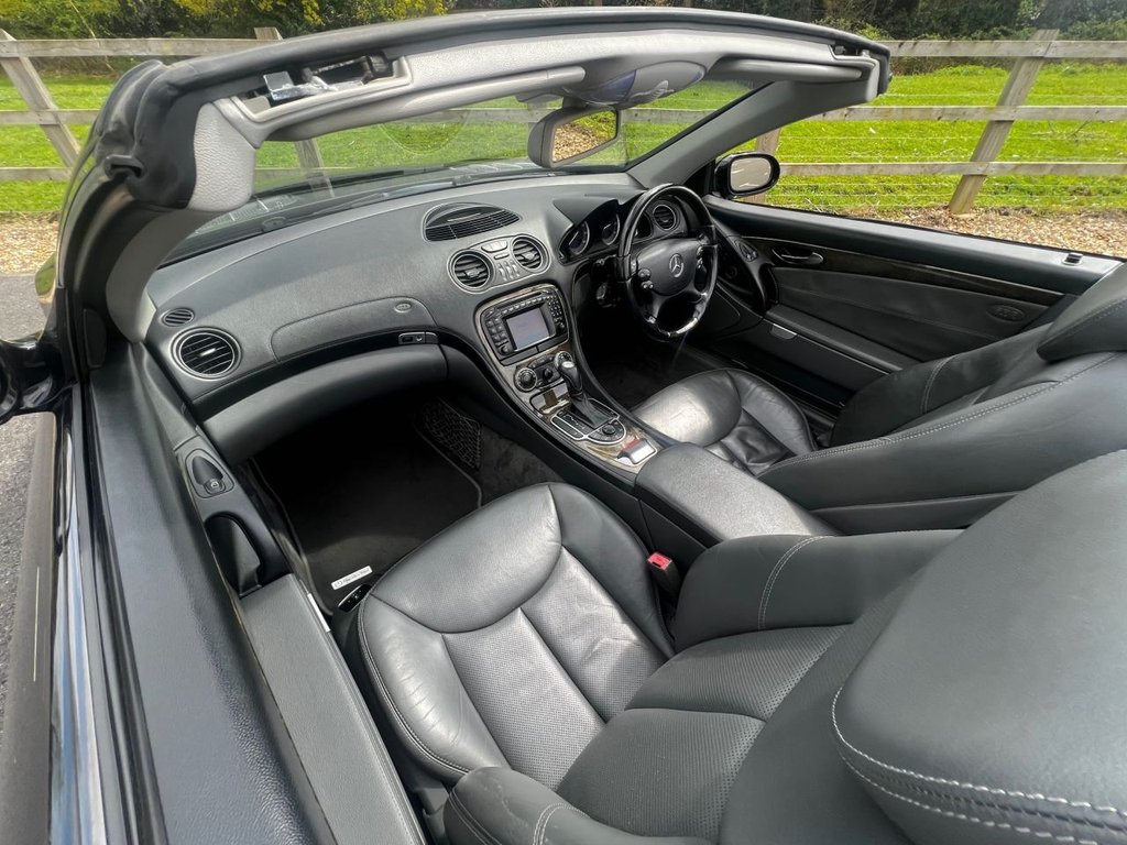 USED 2003 51 MERCEDES-BENZ SL 500 5.0 V8 306 BHP // 2d convertible // px swap 