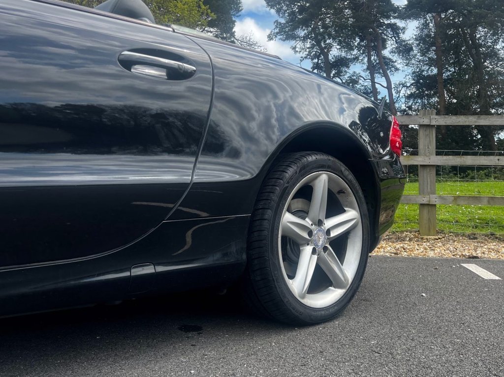 USED 2003 51 MERCEDES-BENZ SL 500 5.0 V8 306 BHP // 2d convertible // px swap 