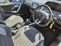 USED 2014 14 PEUGEOT 2008 1.2 ALLURE 5d 82 BHP DE14YGY PEUGEOT 2008 1.2 ALLURE 5d 82 BHP