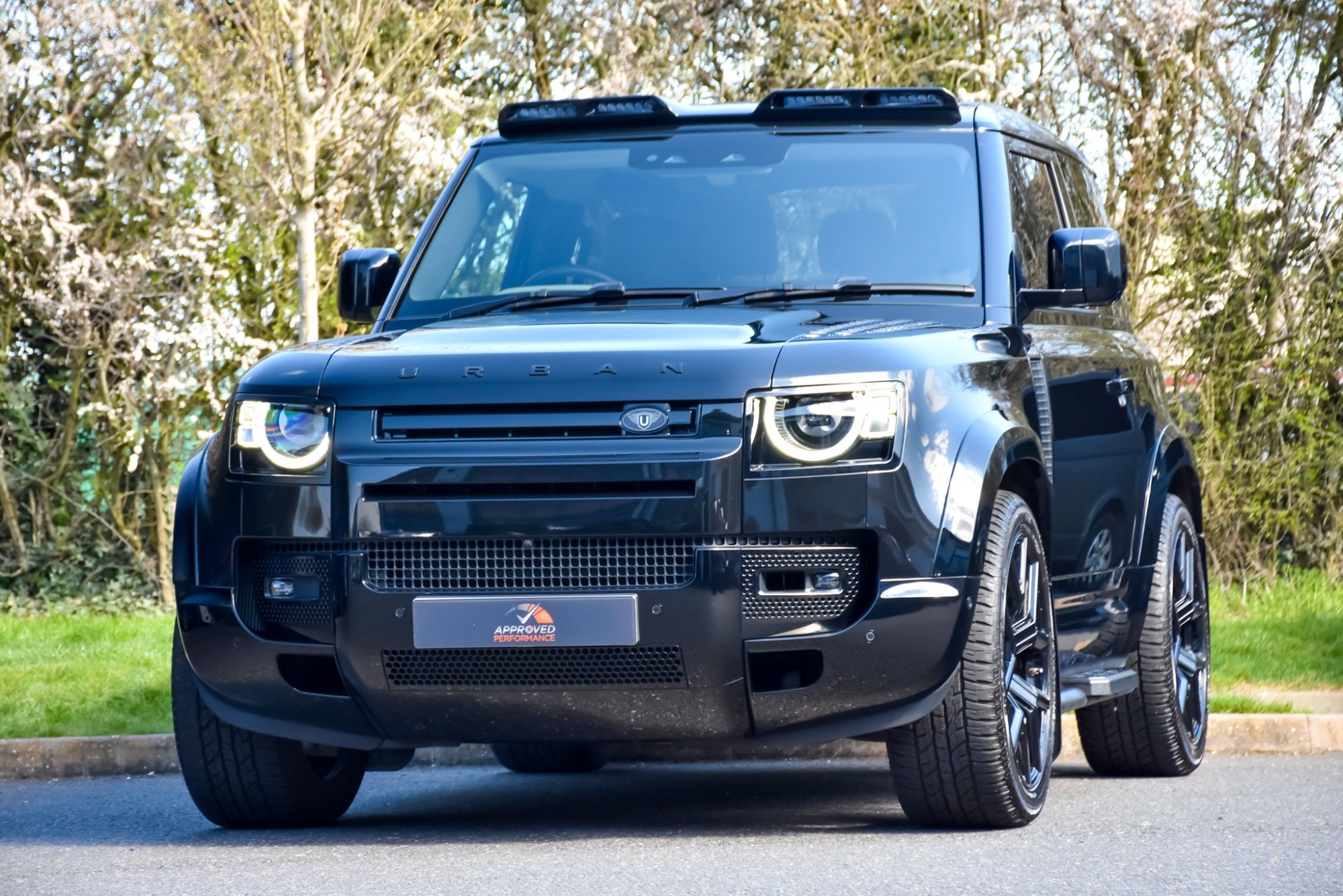 USED 2021 21 LAND ROVER DEFENDER 2.0 SE 3d 296 BHP 