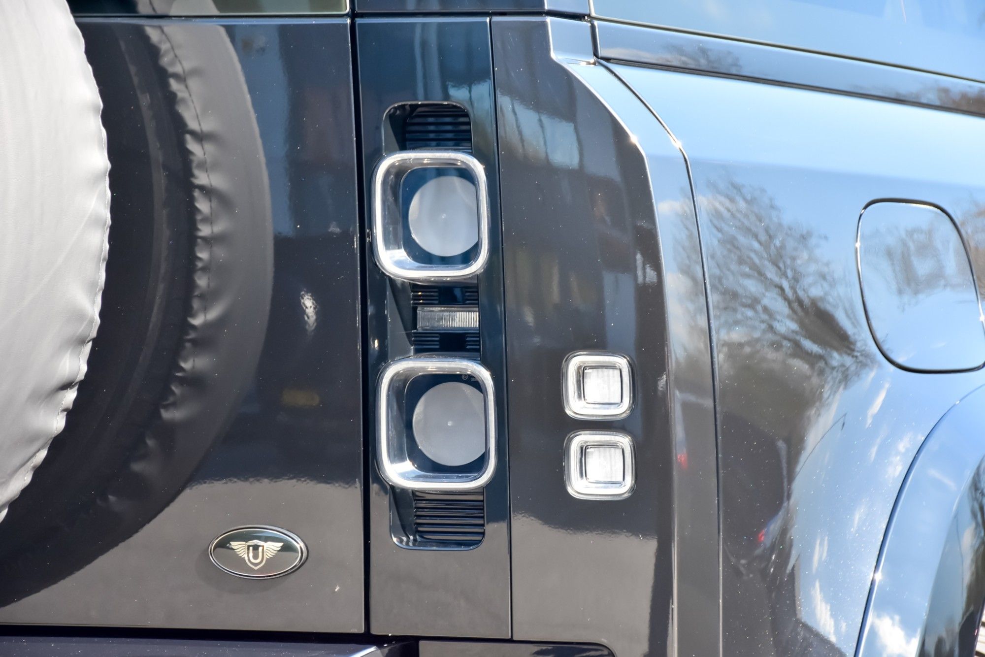 USED 2021 21 LAND ROVER DEFENDER 2.0 SE 3d 296 BHP 