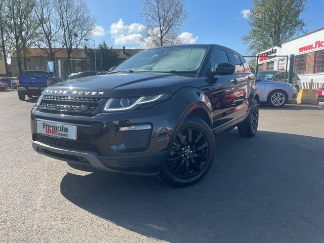 2016 66 LAND ROVER RANGE ROVER EVOQUE 2.0 ED4 SE TECH 5d 148 BHP ONLY 2 FORMER KEEPERS FROM NEW+LOW MILEAGE+LANDROVER SERVICE HISTORY+LAST SERVICE AT 52697 MILES+PRIVACY GLASS+FULL BLACK LEATHER INTERIOR+SATELLITE NAVIGATION+BLUETOOTH+HEATED SEATS+DUAL CLIMATE CONTROL+ALLOY WHEELS+1 FULL YEARS MOT PRIOR TO COLLECTION+FINANCE AND EXTENDED WARRANTY AVAILABLE ON THIS USED VEHICLE!!!!!!