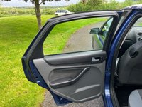 USED 2007 57 FORD FOCUS 2.0 GHIA 5d 144 BHP 