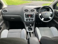 USED 2007 57 FORD FOCUS 2.0 GHIA 5d 144 BHP 