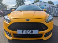USED 2015 65 FORD FOCUS 2.0 ST-2 TDCI 5d 183 BHP STUNNING EXAMPLE+BIG SPEC+HALF LEATHER INTERIOR+PRIVACY GLASS+PARK ASSIST+GREAT MPG+ALLOY WHEELS+READY TO DRIVE AWAY TODAY+FINANCE AND EXTENDED WARRANTY AVAILABLE ON THIS USED VEHICLE!!!!!!!