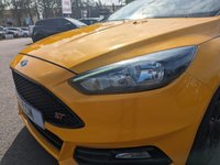 USED 2015 65 FORD FOCUS 2.0 ST-2 TDCI 5d 183 BHP STUNNING EXAMPLE+BIG SPEC+HALF LEATHER INTERIOR+PRIVACY GLASS+PARK ASSIST+GREAT MPG+ALLOY WHEELS+READY TO DRIVE AWAY TODAY+FINANCE AND EXTENDED WARRANTY AVAILABLE ON THIS USED VEHICLE!!!!!!!