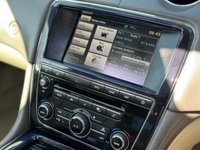 USED 2012 12 JAGUAR XJ 3.0 D V6 PORTFOLIO SWB 4d 275 BHP 