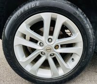 USED 2012 61 NISSAN JUKE 1.6 ACENTA PREMIUM 5d 117 BHP SATELLITE NAVIGATION  REAR PARKING CAMERA  BLUETOOTH