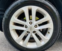 USED 2012 61 NISSAN JUKE 1.6 ACENTA PREMIUM 5d 117 BHP SATELLITE NAVIGATION  REAR PARKING CAMERA  BLUETOOTH