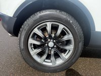 USED 2015 65 LAND ROVER RANGE ROVER EVOQUE 2.0 ED4 SE TECH 3d 148 BHP ONLY 2 OWNERS FROM NEW+ULTRA LOW MILEAGE+SERVICE HISTORY+FINISHED IN FUJI WHITE WITH A FANTASTIC SPECIFICATION+FULL LEATHER INTERIOR+SATELLITE NAVIGATION+BLUETOOTH+PARK ASSIST+CLIMATE CONTROL+18 INCH ALLOY WHEELS+STUNNING STUNNING VEHICLE+READY TO DRIVE AWAY TODAY+FINANCE AND EXTENDED WARRANTY AVAILABLE ON THIS USED VEHICLE!!!!!