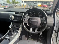USED 2015 65 LAND ROVER RANGE ROVER EVOQUE 2.0 ED4 SE TECH 3d 148 BHP ONLY 2 OWNERS FROM NEW+ULTRA LOW MILEAGE+SERVICE HISTORY+FINISHED IN FUJI WHITE WITH A FANTASTIC SPECIFICATION+FULL LEATHER INTERIOR+SATELLITE NAVIGATION+BLUETOOTH+PARK ASSIST+CLIMATE CONTROL+18 INCH ALLOY WHEELS+STUNNING STUNNING VEHICLE+READY TO DRIVE AWAY TODAY+FINANCE AND EXTENDED WARRANTY AVAILABLE ON THIS USED VEHICLE!!!!!