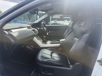 USED 2015 65 LAND ROVER RANGE ROVER EVOQUE 2.0 ED4 SE TECH 3d 148 BHP ONLY 2 OWNERS FROM NEW+ULTRA LOW MILEAGE+SERVICE HISTORY+FINISHED IN FUJI WHITE WITH A FANTASTIC SPECIFICATION+FULL LEATHER INTERIOR+SATELLITE NAVIGATION+BLUETOOTH+PARK ASSIST+CLIMATE CONTROL+18 INCH ALLOY WHEELS+STUNNING STUNNING VEHICLE+READY TO DRIVE AWAY TODAY+FINANCE AND EXTENDED WARRANTY AVAILABLE ON THIS USED VEHICLE!!!!!