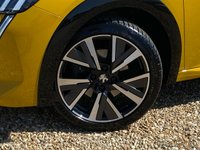 USED 2020 70 PEUGEOT 208 1.2 PURETECH GT LINE S/S 5d 100 BHP 