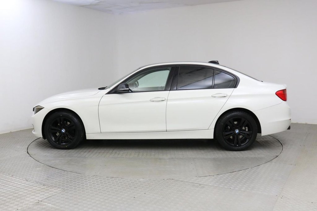 USED 2013 63 BMW 3 SERIES 2.0 318D SPORT 4d 141 BHP 