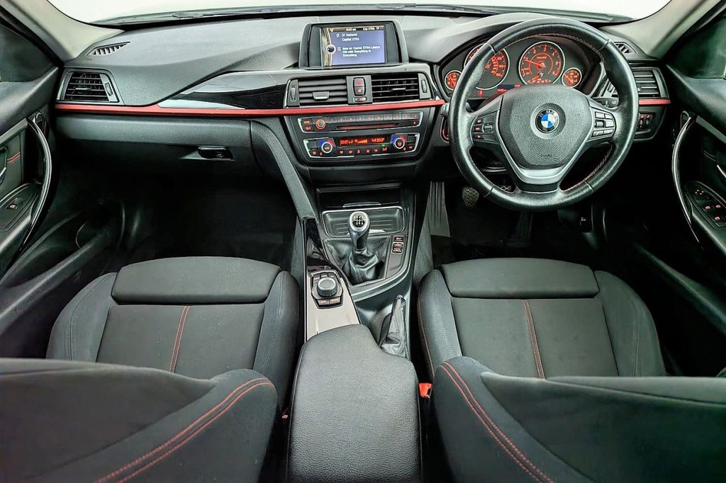 USED 2013 63 BMW 3 SERIES 2.0 318D SPORT 4d 141 BHP 