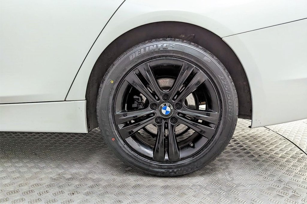 USED 2013 63 BMW 3 SERIES 2.0 318D SPORT 4d 141 BHP 