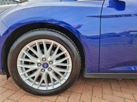 USED 2014 14 FORD FOCUS 1.0 ZETEC NAVIGATOR 5d 99 BHP MD14ZXR FORD FOCUS 1.0 ZETEC NAVIGATOR 5d 99 BHP