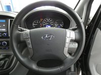 USED 2019 69 HYUNDAI i800 2.5 CRDI SE NAV 5d 134 BHP 8 SEATS HEATED SEATS PARK SENSORS HYUNDAI WARRANTY NOV 2024