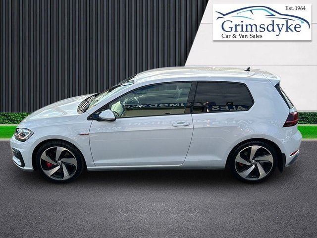 View our VOLKSWAGEN GOLF