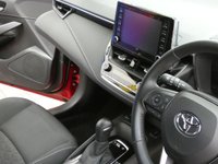 USED 2022 71 TOYOTA COROLLA 1.8 ICON 5d 121 BHP GENUINE LOW MILES REAR CAMERA HEATED SEATS 1 OWNER TOYOTA WARRANTY TILL 2032