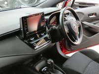 USED 2022 71 TOYOTA COROLLA 1.8 ICON 5d 121 BHP GENUINE LOW MILES REAR CAMERA HEATED SEATS 1 OWNER TOYOTA WARRANTY TILL 2032
