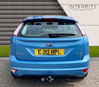USED 2010 10 FORD FOCUS 1.6 ZETEC 5d 100 BHP HEATED FRONT SCREEN - A/C