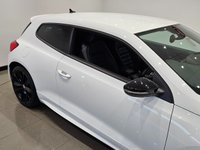 USED 2015 15 VOLKSWAGEN SCIROCCO 2.0 TDI R-LINE BLUEMOTION TECHNOLOGY (184 PS) DSG ( EURO 6 ) S/S 3DR + NAV + HEATED LEATHERS + F/R PARK AID + BLUETOOTH + MEDIA INTERFACE + PRIVACY + BLACK PACK + BODY KIT + 19S 19S+PARK AID+TINTS+LEATHERS+NAV+BTOOTH+MEDIA+CRUISE