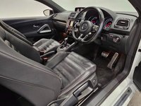 USED 2015 15 VOLKSWAGEN SCIROCCO 2.0 TDI R-LINE BLUEMOTION TECHNOLOGY (184 PS) DSG ( EURO 6 ) S/S 3DR + NAV + HEATED LEATHERS + F/R PARK AID + BLUETOOTH + MEDIA INTERFACE + PRIVACY + BLACK PACK + BODY KIT + 19S 19S+PARK AID+TINTS+LEATHERS+NAV+BTOOTH+MEDIA+CRUISE