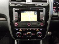 USED 2015 15 VOLKSWAGEN SCIROCCO 2.0 TDI R-LINE BLUEMOTION TECHNOLOGY (184 PS) DSG ( EURO 6 ) S/S 3DR + NAV + HEATED LEATHERS + F/R PARK AID + BLUETOOTH + MEDIA INTERFACE + PRIVACY + BLACK PACK + BODY KIT + 19S 19S+PARK AID+TINTS+LEATHERS+NAV+BTOOTH+MEDIA+CRUISE