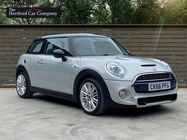 2017 66 MINI Hatch Cooper 2.0 COOPER S 3d 189 BHP