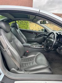 USED 2005 05 MERCEDES-BENZ SL 5.0 SL500 2d 302 BHP FSH MASSIVE SPEC ONLY 58K VGC