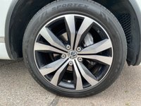 USED 2014 14 VOLKSWAGEN TOUAREG 3.0 V6 R-LINE TDI BLUEMOTION TECHNOLOGY 5d 242 BHP SATNAV - HTD STEERING AND SEATS