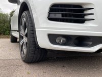 USED 2014 14 VOLKSWAGEN TOUAREG 3.0 V6 R-LINE TDI BLUEMOTION TECHNOLOGY 5d 242 BHP SATNAV - HTD STEERING AND SEATS