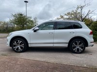 USED 2014 14 VOLKSWAGEN TOUAREG 3.0 V6 R-LINE TDI BLUEMOTION TECHNOLOGY 5d 242 BHP SATNAV - HTD STEERING AND SEATS