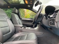 USED 2014 14 VOLKSWAGEN TOUAREG 3.0 V6 R-LINE TDI BLUEMOTION TECHNOLOGY 5d 242 BHP SATNAV - HTD STEERING AND SEATS