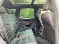 USED 2014 14 VOLKSWAGEN TOUAREG 3.0 V6 R-LINE TDI BLUEMOTION TECHNOLOGY 5d 242 BHP SATNAV - HTD STEERING AND SEATS