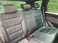 USED 2014 14 VOLKSWAGEN TOUAREG 3.0 V6 R-LINE TDI BLUEMOTION TECHNOLOGY 5d 242 BHP SATNAV - HTD STEERING AND SEATS