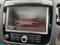 USED 2014 14 VOLKSWAGEN TOUAREG 3.0 V6 R-LINE TDI BLUEMOTION TECHNOLOGY 5d 242 BHP SATNAV - HTD STEERING AND SEATS