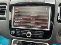 USED 2014 14 VOLKSWAGEN TOUAREG 3.0 V6 R-LINE TDI BLUEMOTION TECHNOLOGY 5d 242 BHP SATNAV - HTD STEERING AND SEATS