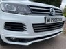 USED 2014 14 VOLKSWAGEN TOUAREG 3.0 V6 R-LINE TDI BLUEMOTION TECHNOLOGY 5d 242 BHP SATNAV - HTD STEERING AND SEATS