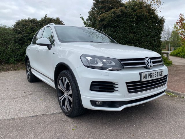 2014 14 Volkswagen Touareg 3.0 V6 R-LINE TDI BLUEMOTION TECHNOLOGY 5d 242 BHP
