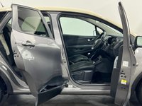 USED 2019 19 RENAULT CAPTUR 1.5 ICONIC DCI 5d 89 BHP Stylish Oyster Grey / Cream Captur 1.5 5 Door, Media / Navigation, 17" Diamond Cut Alloy Wheels