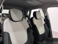 USED 2019 19 RENAULT CAPTUR 1.5 ICONIC DCI 5d 89 BHP Stylish Oyster Grey / Cream Captur 1.5 5 Door, Media / Navigation, 17" Diamond Cut Alloy Wheels