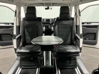 USED 2017 67 VOLKSWAGEN CARAVELLE 2.0 EXECUTIVE TDI BMT 5d 148 BHP Striking Candy White / Contrast Black Privacy glass, Chrome pack,